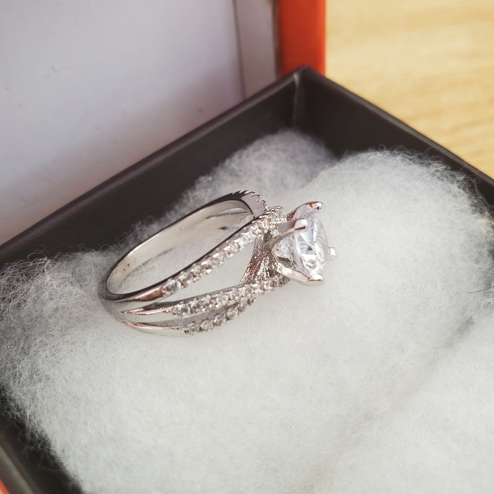 Ladies ring - Picture 3 of 4